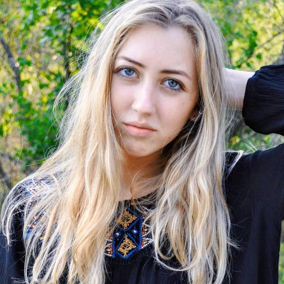 Meet your Posher, Lorelei - Picture 1 of 1